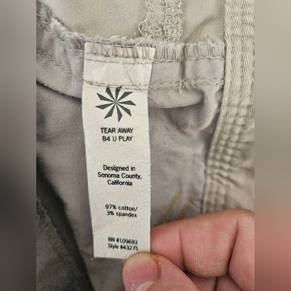 Athleta- Cargo Shorts Women's 30 Khaki - Picture 7 of 8